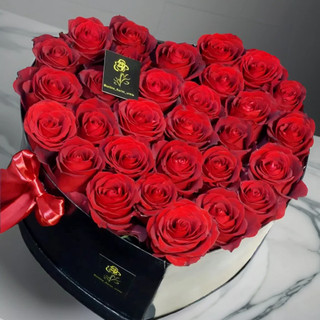 گلفروشی ارومیه، باکس گل رز قلبی