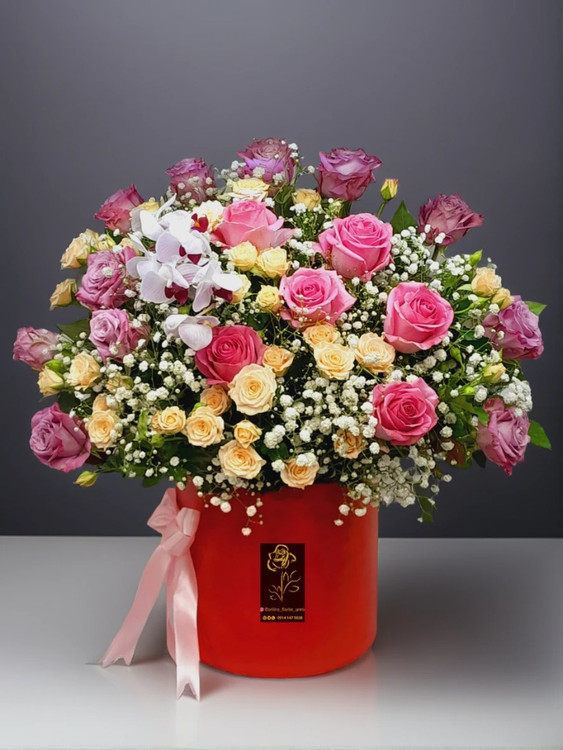 باکس گل رز قرمز هدیه ولنتاین از گل فروشی آنلاین ارومیه